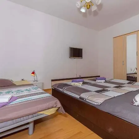 In 42253 Apartment