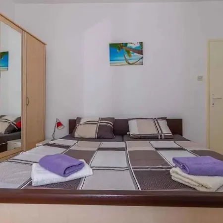 In 42253 Apartment