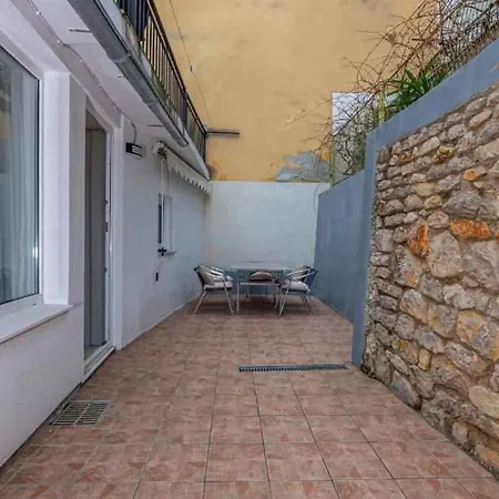 Apartment In 42253