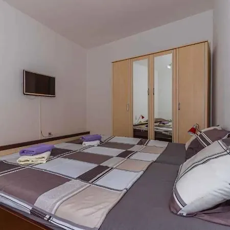 Apartment In 42253
